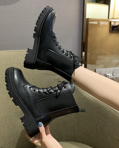 womens black boots comfortable