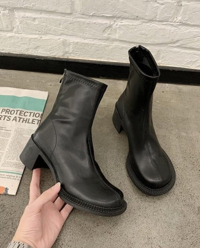 womens block boots