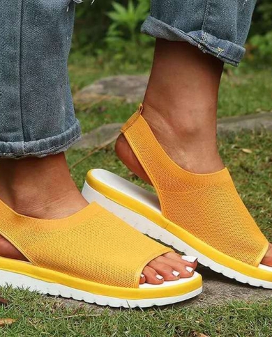 Closed flat shoes for ladies Clearance