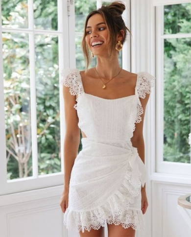 Красивое белое кружевное платье с вышивкой Chi Chi London, р. XL