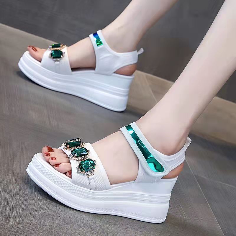 White summer hot sale shoes ladies