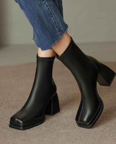 Short square toe outlet boots