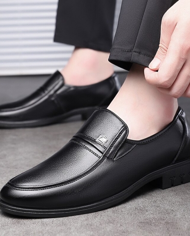 2022 Men Summer Leather Shoes Pointed 
