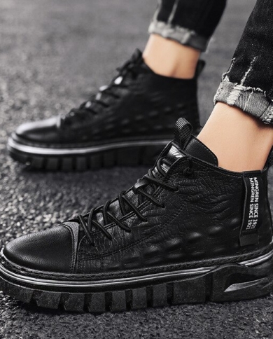 2022 New Men Comfortable Sneakers 