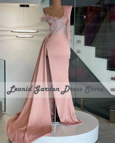 Pink Evening Dresses Satin Prom Dress Feathers Beadings Glitter High Side  Slit One Shoulder Celebrity Party Gowns Robe S US Size 2 Color Ivory