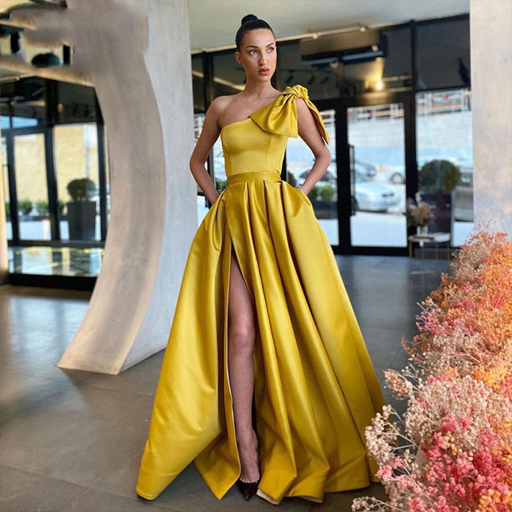2023 Yellow Elegant One Shoulder Satin Evening Dresses Women