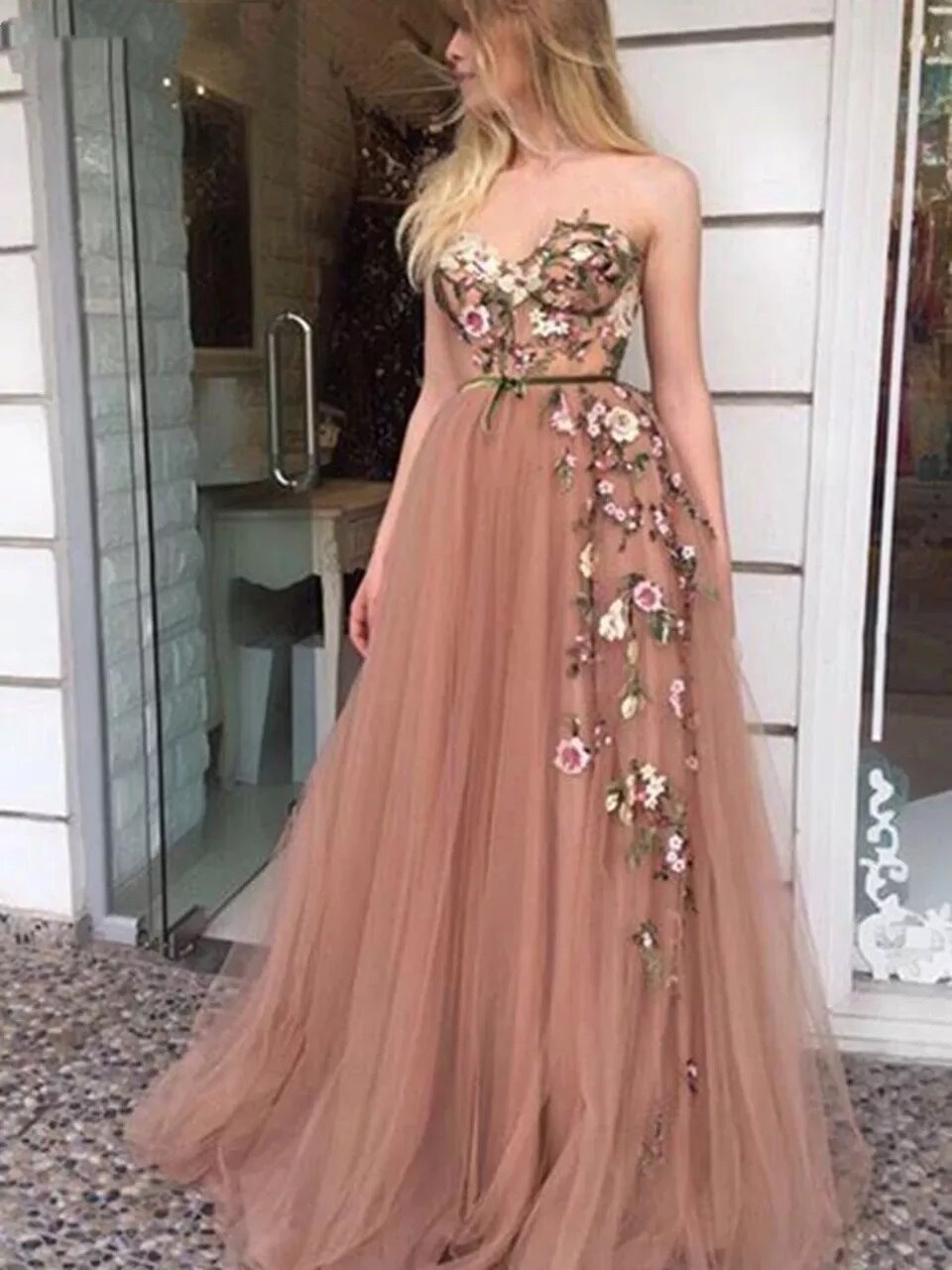 flesh pink dress Ball Gown Prom Dresses For Pale Skin Pink Tulle Long Backless Prom Dress A-Line V