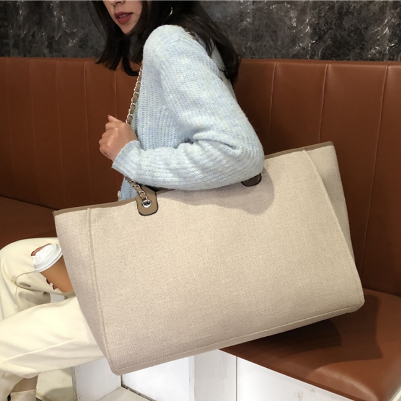 Aggregate more than 136 big shoulder bags for ladies best kidsdream