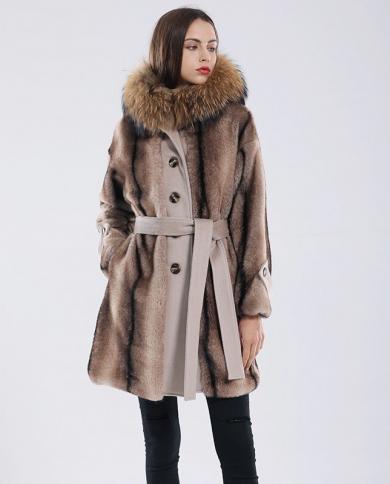 מעילי צווארון פרווה דביבון אמיתי לחורף חדש פארק אופנה לנשים הלבשה עליונה עבה וחמה s3557 פרווה ופרווה מלאכותית