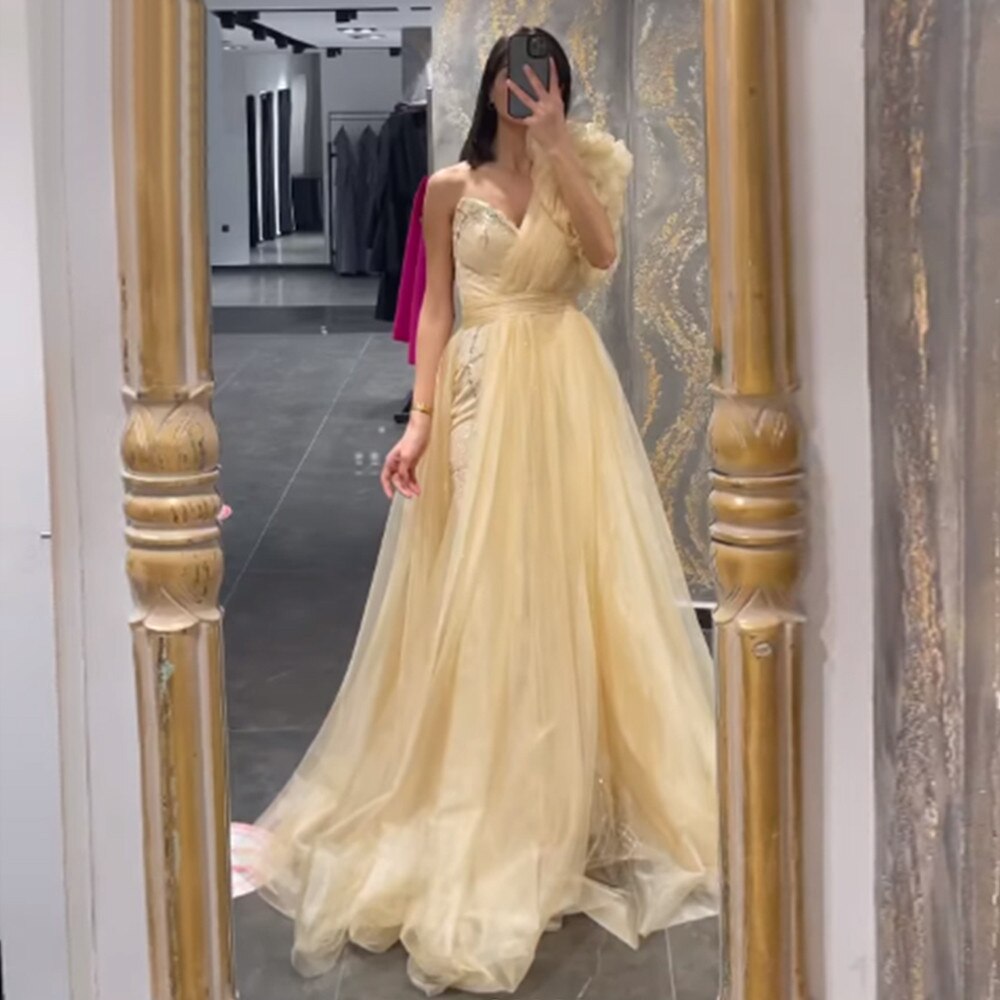2023 Vintage Champagne Tulle Sequined Prom Dresses Sleeveless Illusion Long  Evening Wedding Party Dress Vestidos De Gala US Size 8 Color custom made