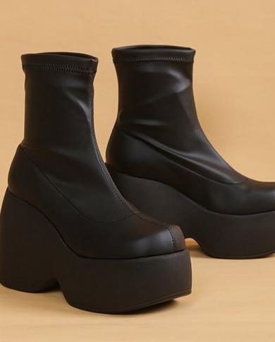 womens slip on black boots