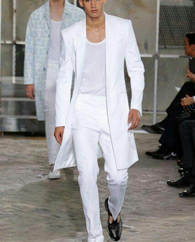 זקט ארוך קיץ מכנסיים לבנים טוקסידו חתן חליפות חתונה לגברים עם פסגות דש גבר בלייזרים 2 חלקים מעיל מכנסיים נשף