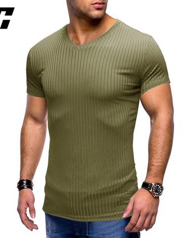 חולצת טריקו כותנה באיכות מעולה לגברים עיצוב צוואר V בצבע אחיד חולצות טריקו לגברים מזדמנים קלאסיים חולצות slim fit חולצות טי מותג