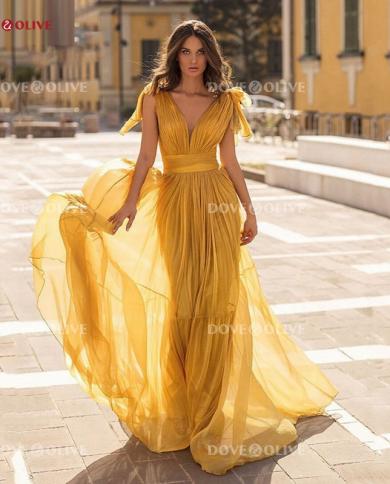 שמלת נשף ארוכה שיפון זהב 2023 קפלי צוואר V עמוק ללא גב רצפה באורך קו רצועת מותן שמלות ערב נשים רשמיות