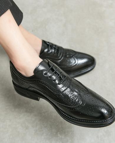 עור brogues נעלי גברים אופנה מסיבת חתונה נעלי שמלה לגברים מעצב איטלקי נעלי גברים רשמיות שרוכים גברים אוקספורד s