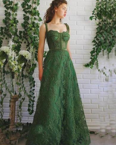 Зеленые женские вечерние платья