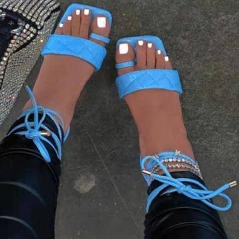 סנדלי רצועות לנשים אופנה קיץ נעלי בית שטוחות ראש מרובע במידות גדולות קזואל כפכפי אצבע קל משקל pantuflas de mu