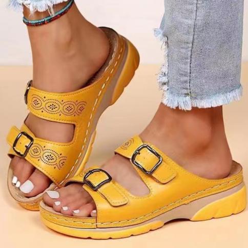 מידה גדולה נשים נעלי בית קיץ מזדמנים חגורה אבזם שיפוע סנדלי עקב תחתית עבה נעלי חוף נוחות pantuflas de muj