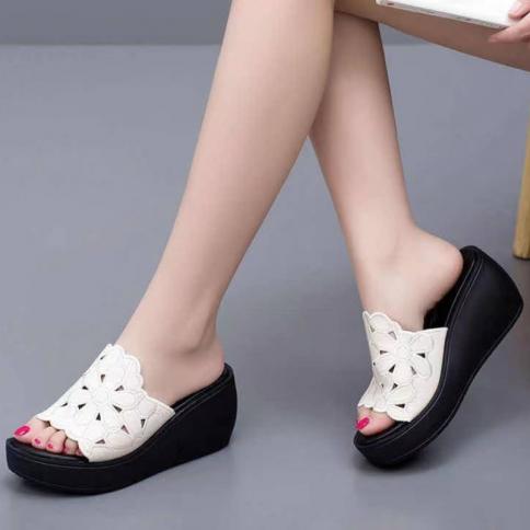 טריזים נעלי בית לנשים בסגנון קיץ צבע אחיד תחתית עבה דג פה חלולים סנדלים נגד החלקה נעלי chaussons fem