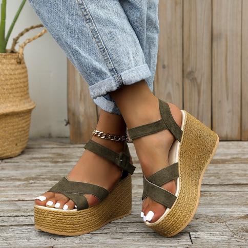 סנדלי טריז אופנתיים לנשים קיץ 2023 קזואל נעלי פלטפורמה מציץ לא החלקה נעלי גומי סוליית אבזם עקבים אלגנטיים