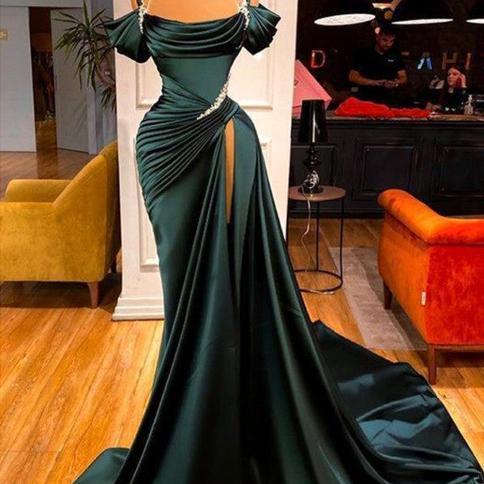 cute green prom dresses Cute V Neck Green Short Prom Dresses, V Neck Green Homecoming Dresses, –  Shiny Party main image 0