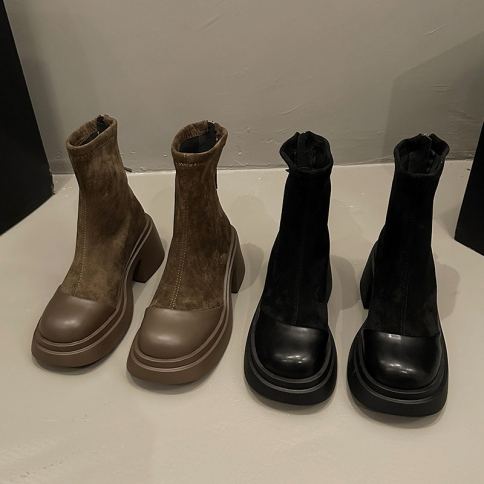 נעלי נשים מגפי מרטין בסגנון בריטי לנשים סתיו וחורף מגפיים דקים חדשים מגפי מתיחה קצרי צינור תכליתי