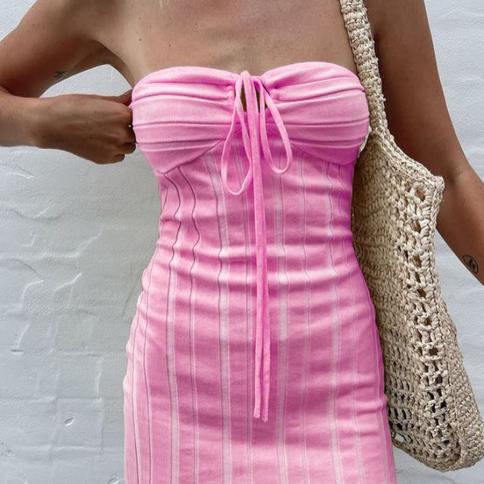 נשים קיץ 2000 מחוץ לכתף קשירה שמלת מיני שמלת סטרפלס מצולעת צינור מוצק bodycon ללא גב מסיבה קצרה Dr