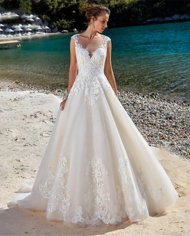 Boho Lace Appliques Beach Wedding Dress 2023 Sheer O Neck Button
