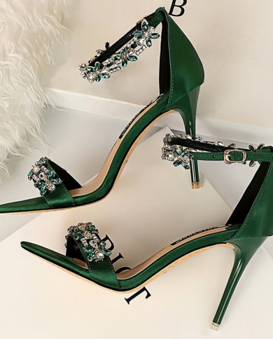 9 outlet cm stiletto