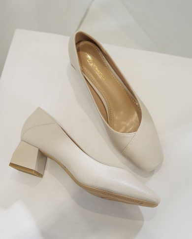 Square toe pumps 219 online