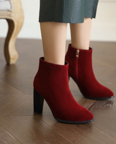 Short block outlet heel boots