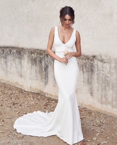 Mermaid Wedding Dress V Neck Satin Court Train Backless Bridal