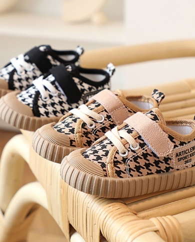 Sneakers for 1 year old hot sale baby girl
