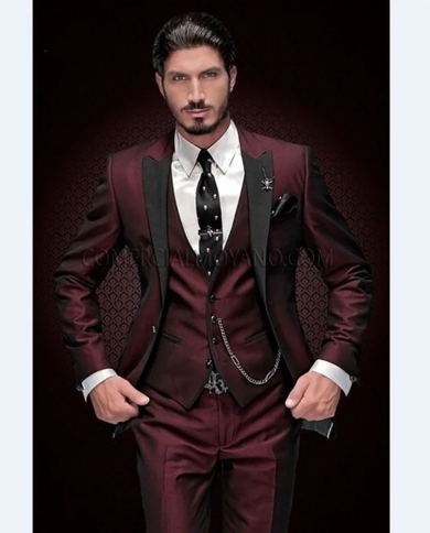 Maroon blazer with black lapel outlet
