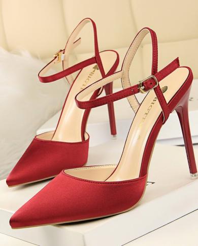 Luxury Famous Brand Women Pumps Sesy High Heels Sandals Red