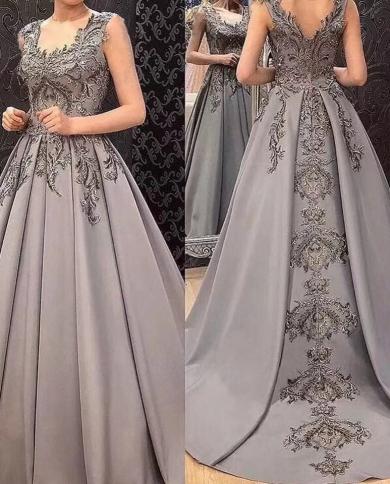Gown for hotsell prom night 2018
