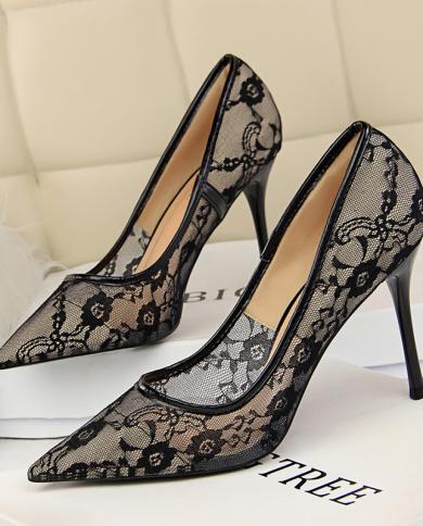 Big tree wedding shoes 2025