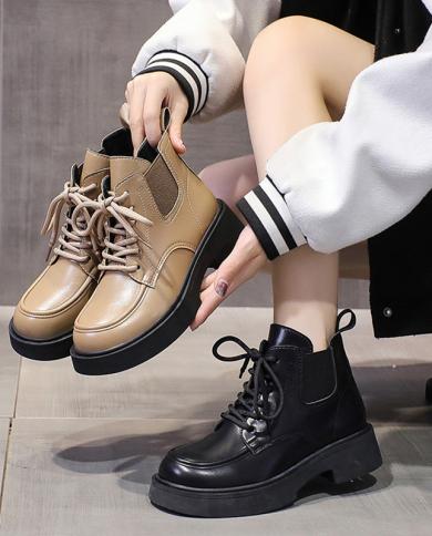 Solid round toe heeled boots cheap