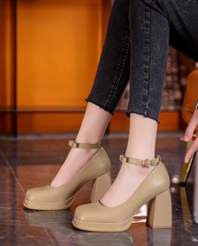 Retro high heel on sale shoes