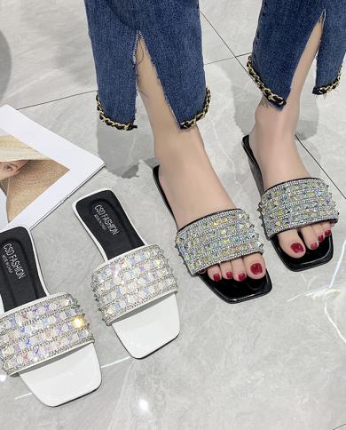 Women store designer slides