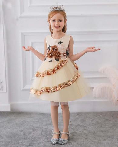 Good clothes for outlet girls