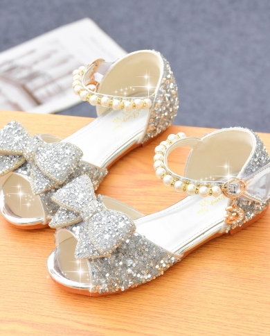 Red crystal shoes 2025