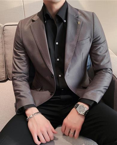 Casual coat dressing for store wedding