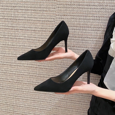 Black suede deals mid heels