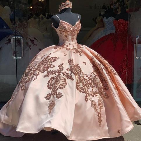 Spaghetti Straps Sweet 16 Quinceanera Dresses Sequined Applique