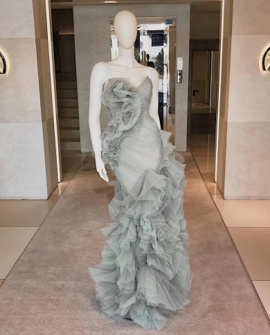 Unique Ruffles Prom Dresses 2023 Couture Mermaid Long Strapless